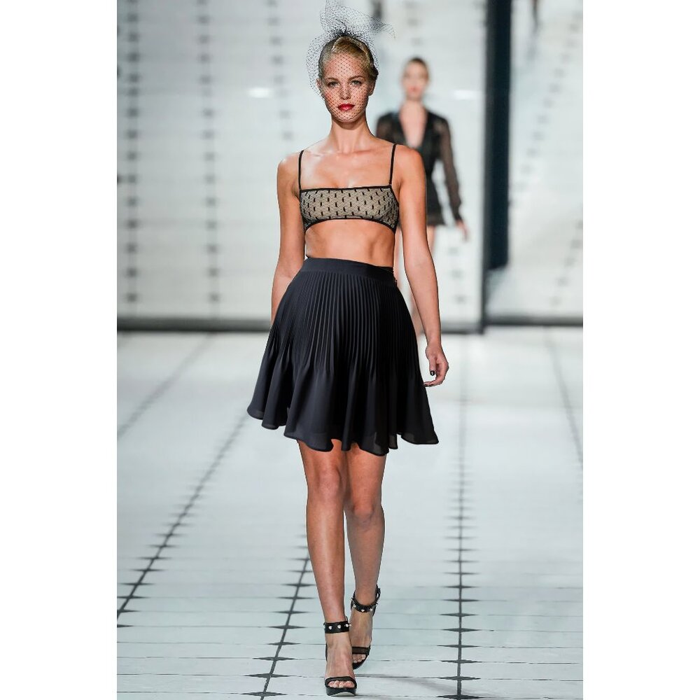 NEW! Rachel Roy Accordion Pleated Chiffon Mini Skirt Black, Size M